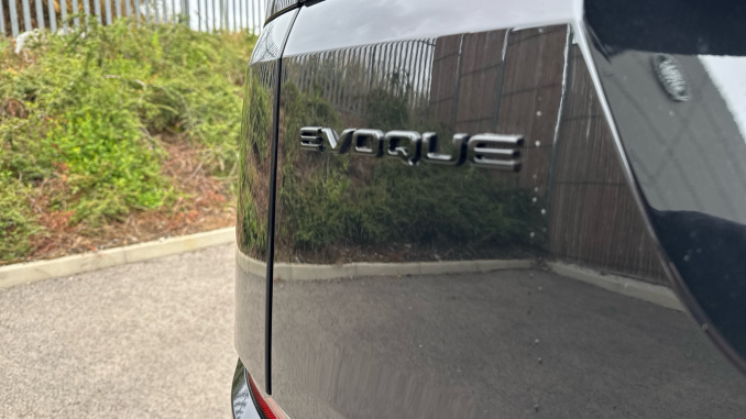 Land Rover Range Rover Evoque 2.0 D200 Hoxton Edition 5dr Auto Diesel Hatchback - Image 25